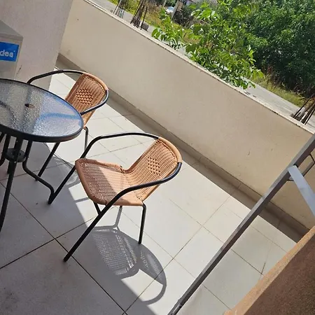 Joy Life 1 Apartment